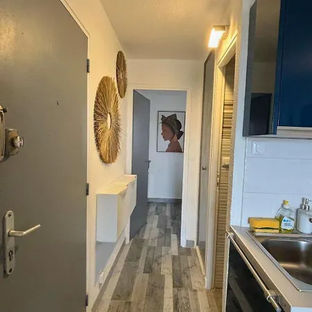 Belle Vue Mer, 90 M, Parking, Loggia, Wifi. Apartmán