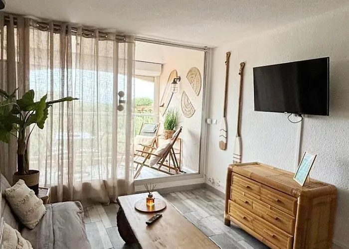 Appartement Belle Vue Mer, 90 M, Parking, Loggia, Wifi. *