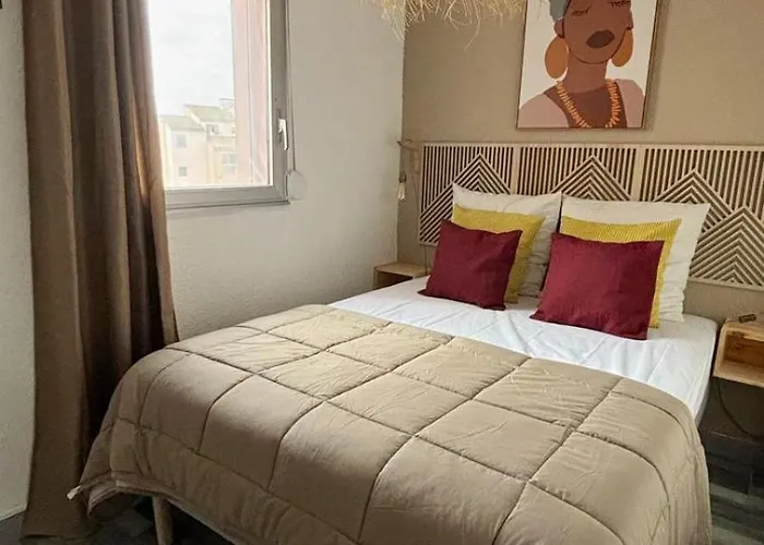 Appartement Belle Vue Mer, 90 M, Parking, Loggia, Wifi.